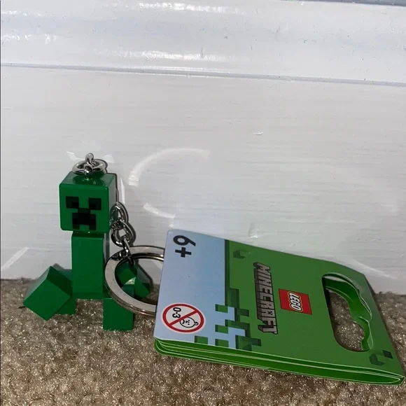 LEGO Minecraft Creeper Keychain NWT - Picture 1 of 3